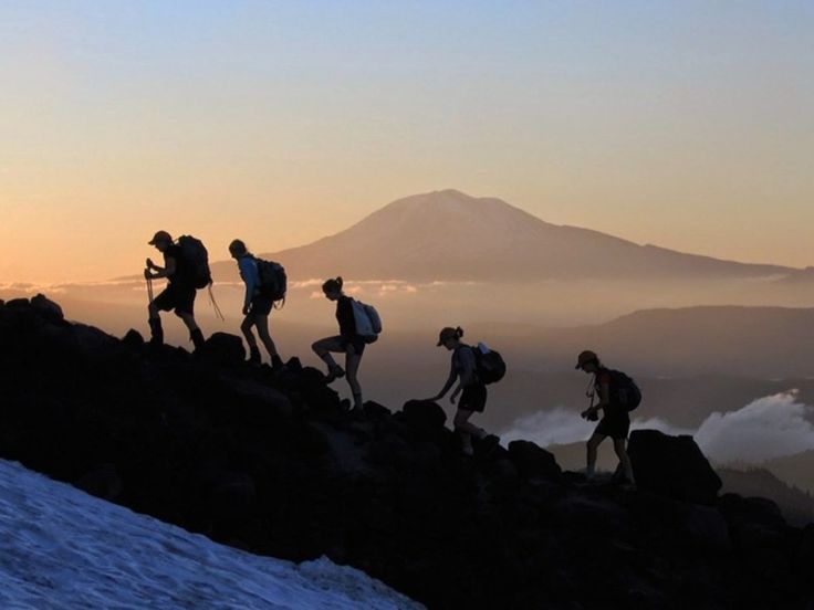 SOP Wisata Tracking Gunung